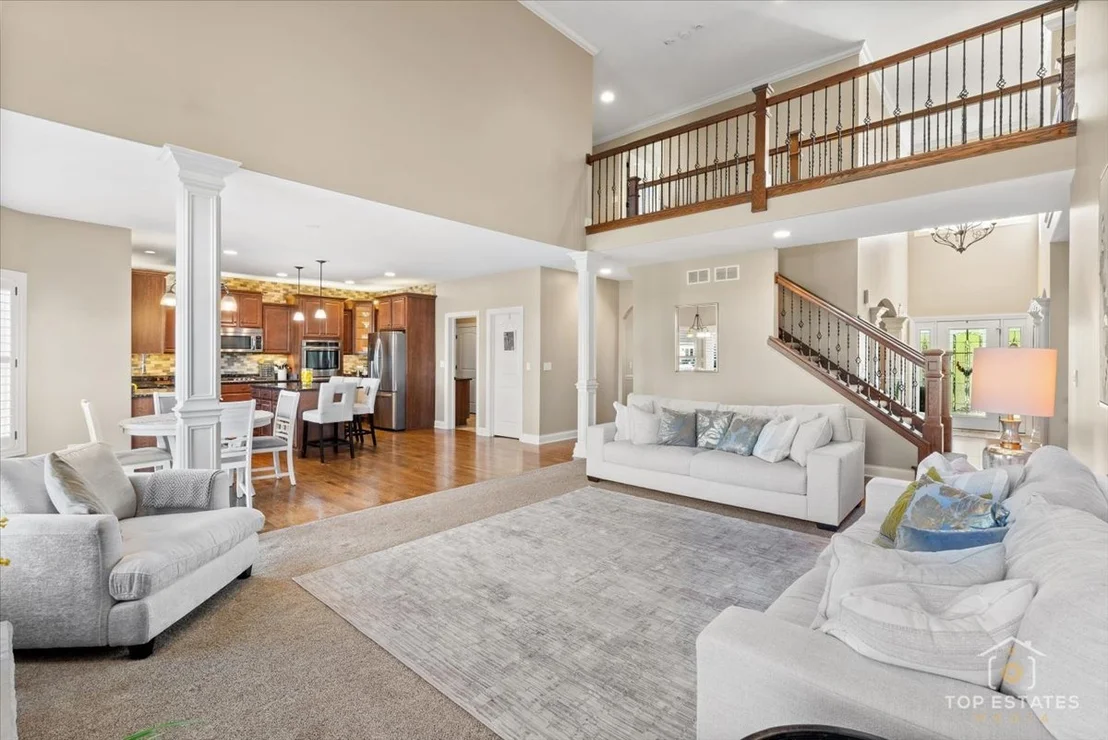 Photo of 385 Andover Drive
