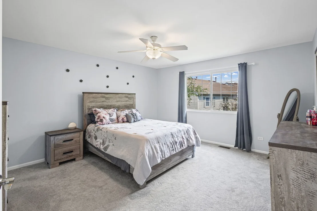 Photo of 1104 Colonial Drive