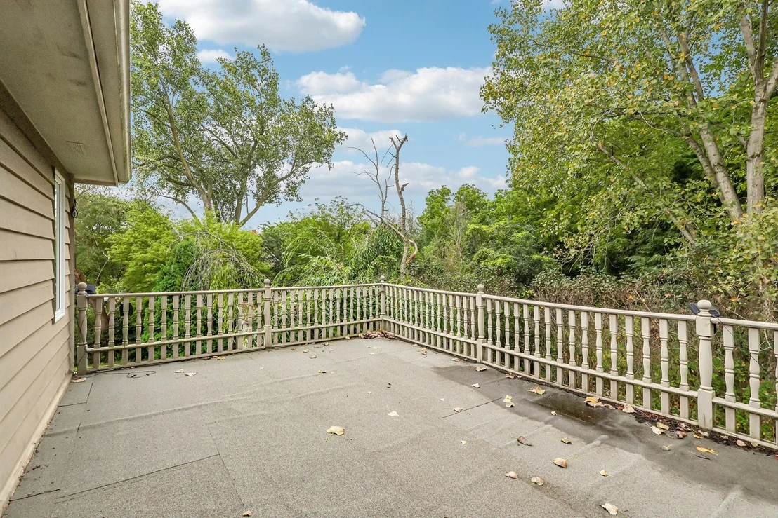 Photo of 2002 Ravine Drive