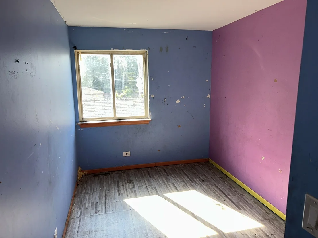 Photo of 218 N Hamlin Boulevard