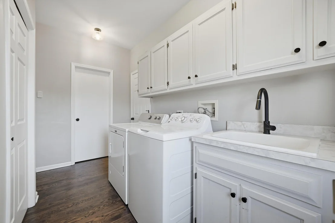 Photo of 13202 LAKEPOINT Drive