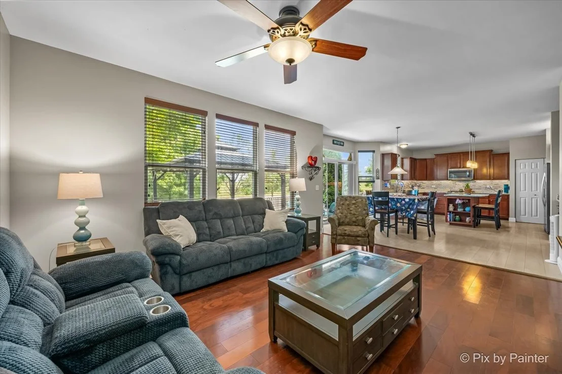 Photo of 909 Avalon Way
