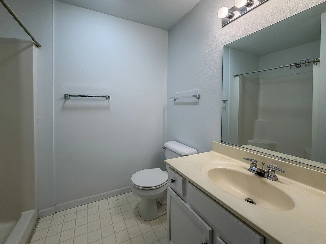 Photo of Unit 201 at 2404 Windward Boulevard