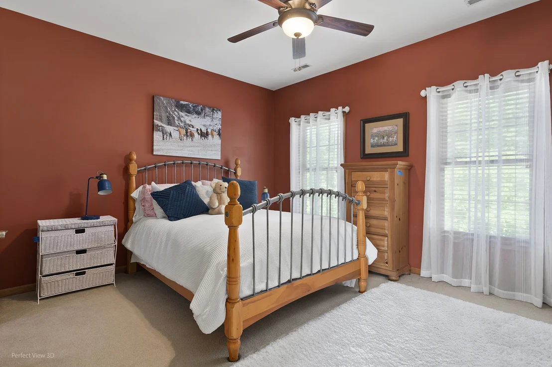 Photo of 413 Edgewater Drive