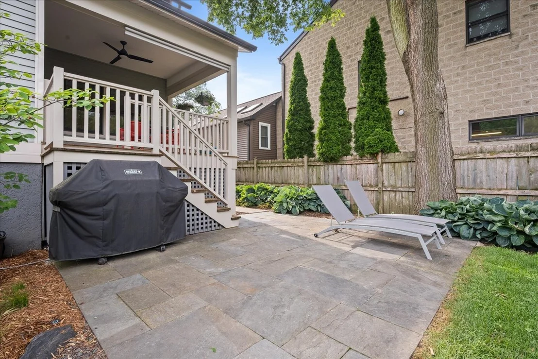 Photo of 1136 Florence Avenue