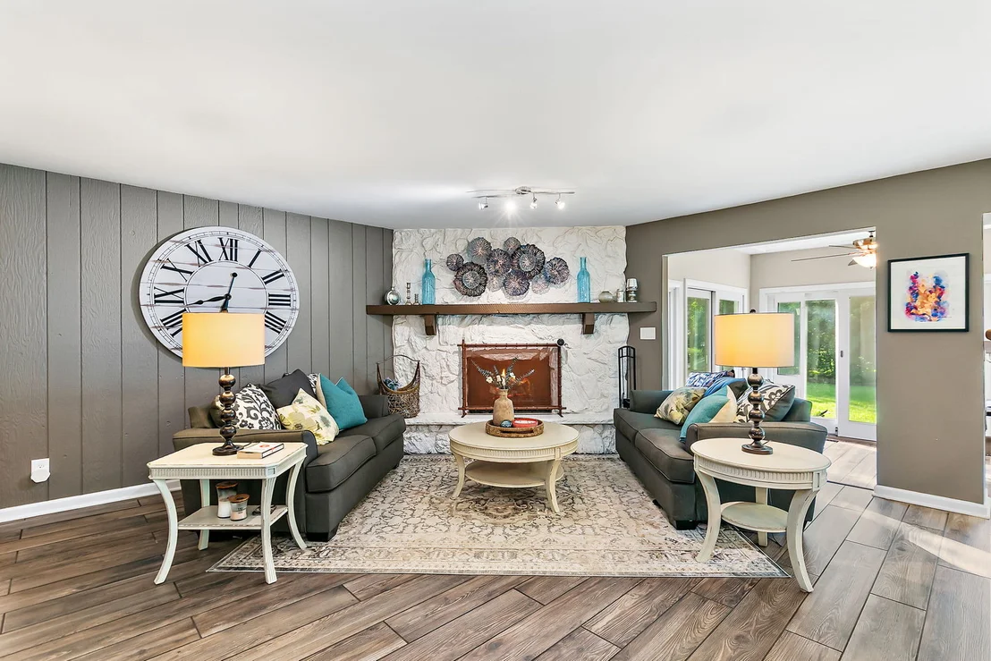Photo of 40W719 Longshadow Lane