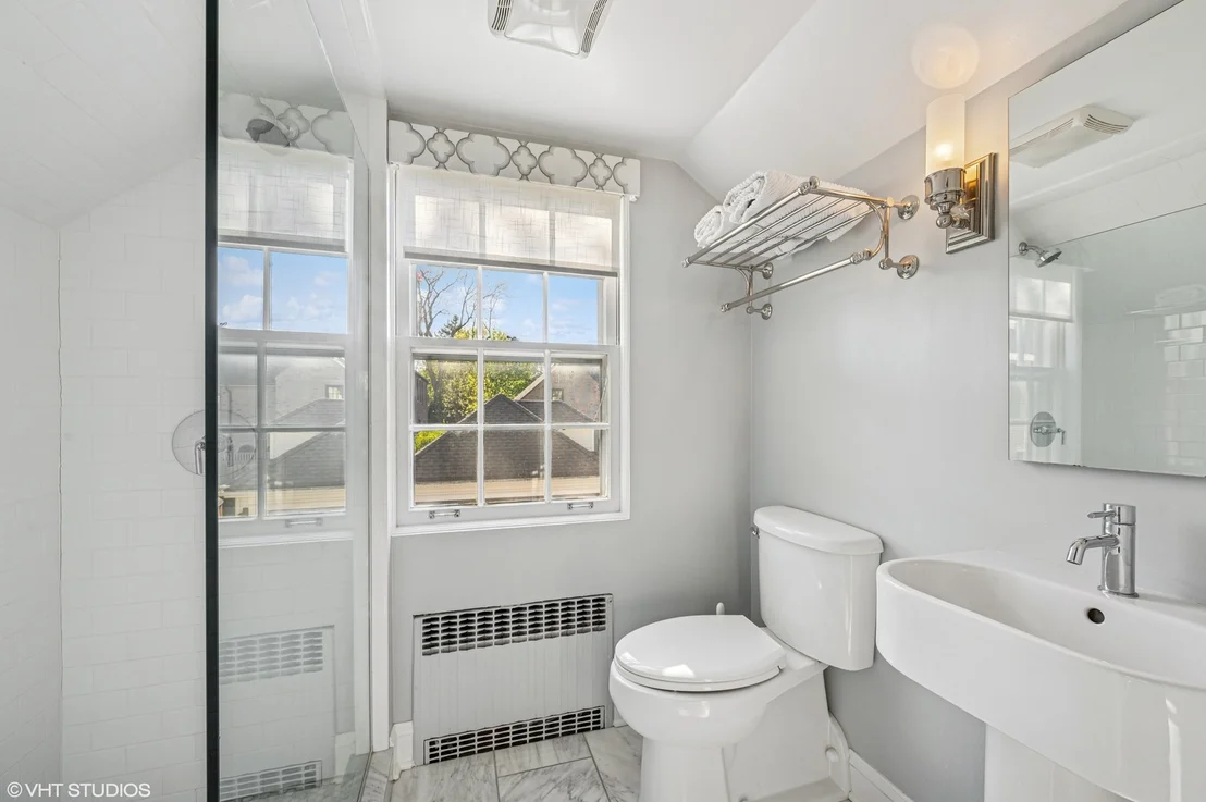 Photo of 560 Elm Street
