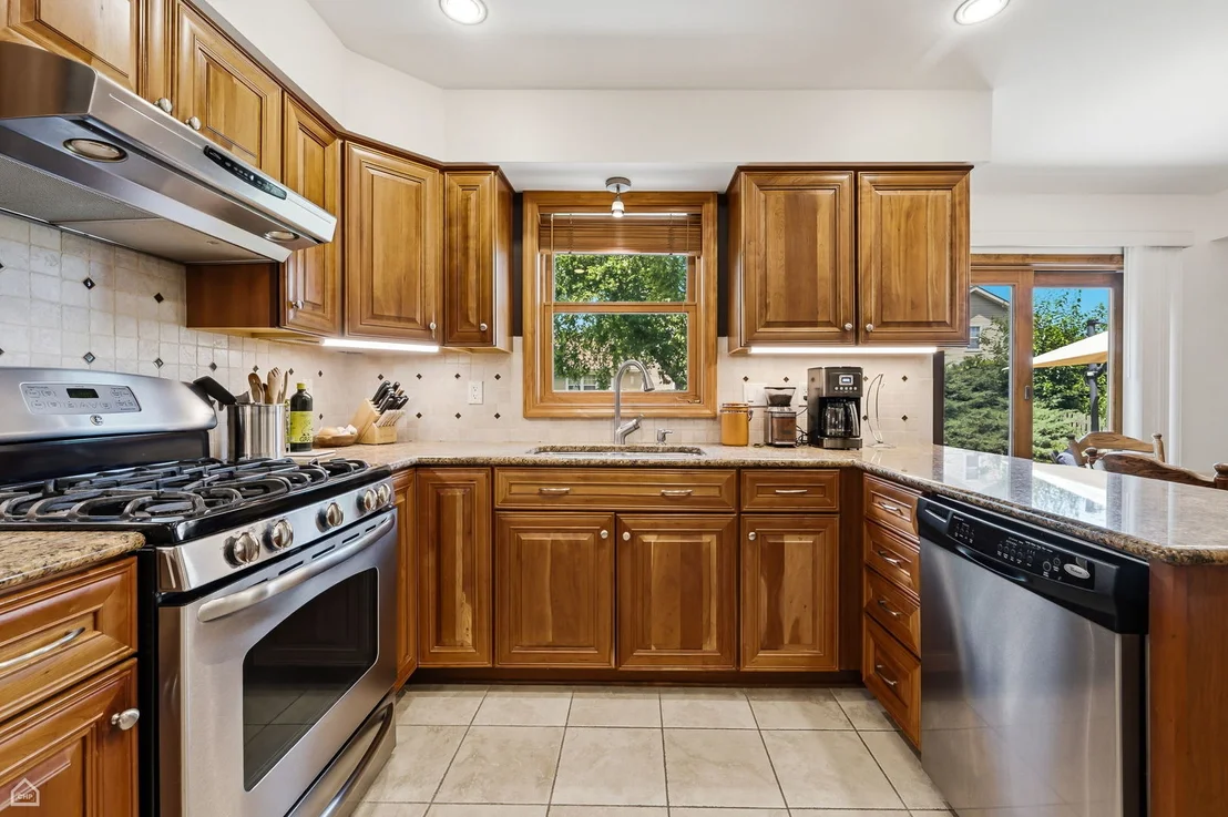 Photo of 2920 Compton Road