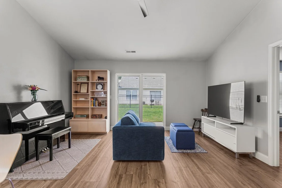 Photo of 706 Corey Lane