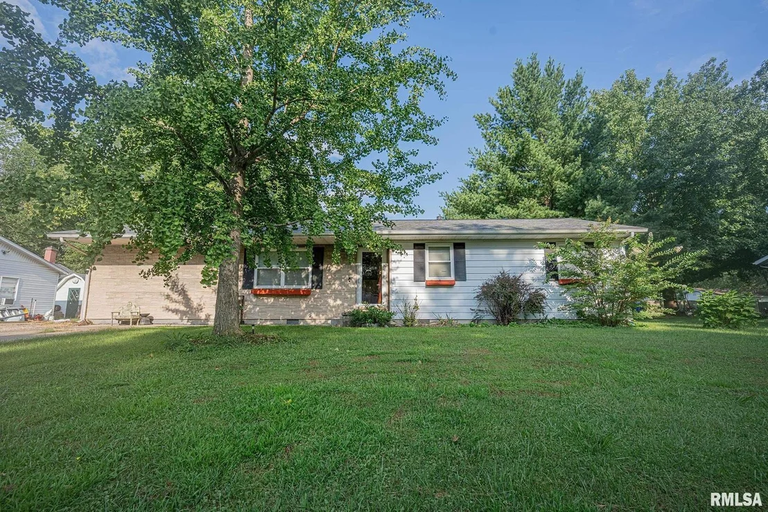 Photo of 136 Donoho Drive