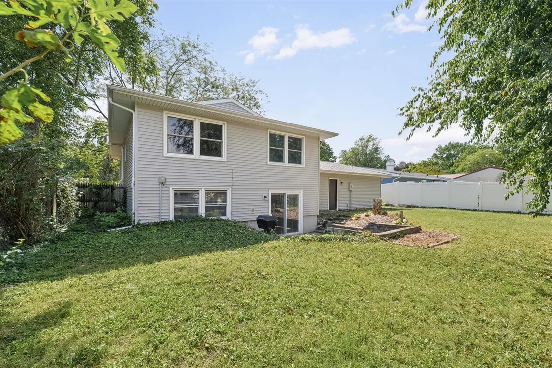 Photo of 2108 Blackthorn Drive