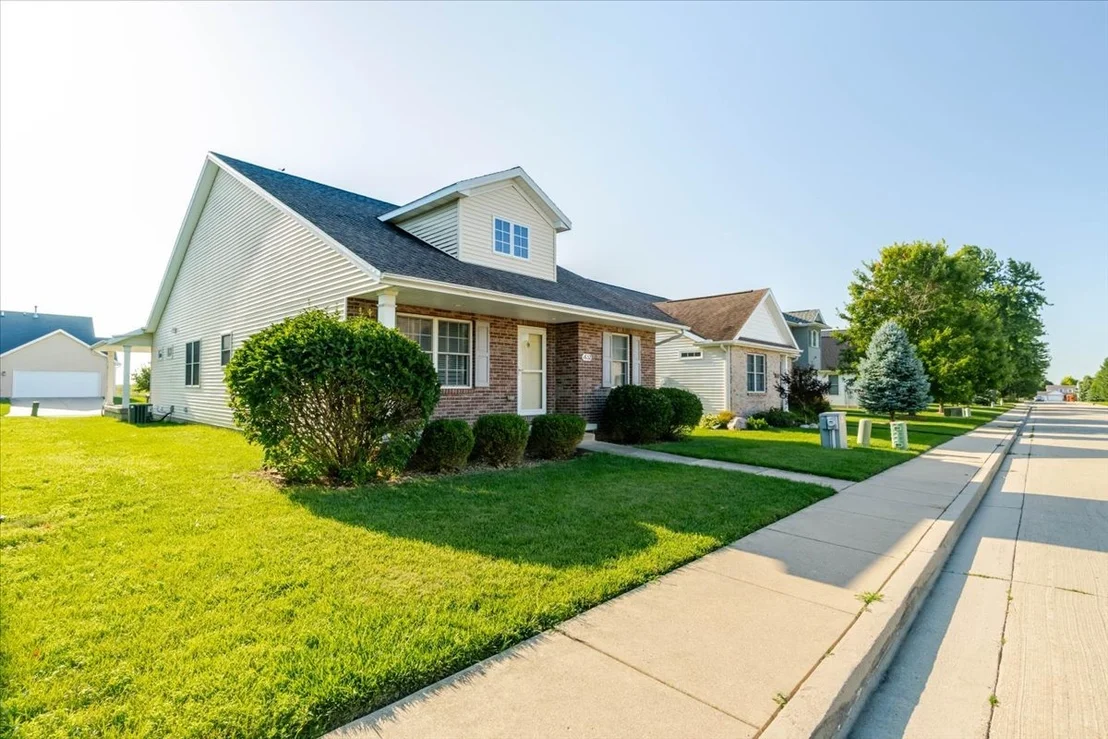 Photo of 1632 Belclare Road