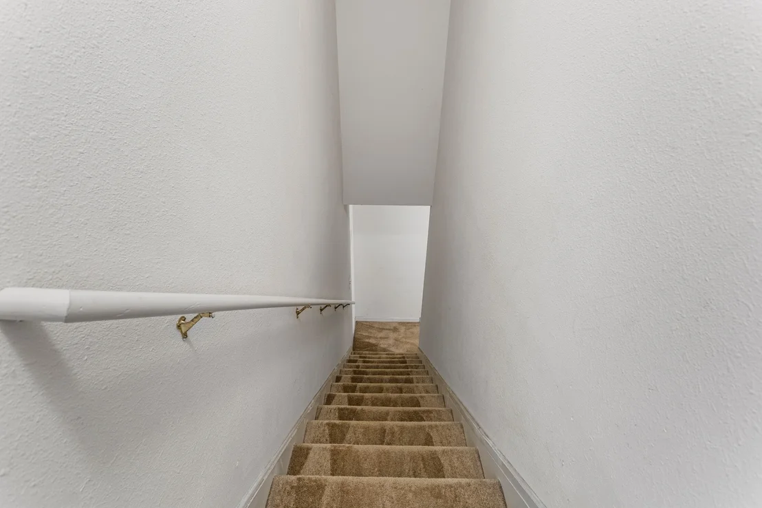 Photo of Unit 205 at 2406 Windward Boulevard