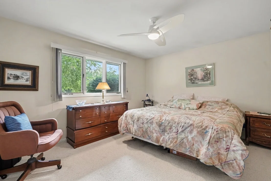 Photo of 252 Cardinal Drive