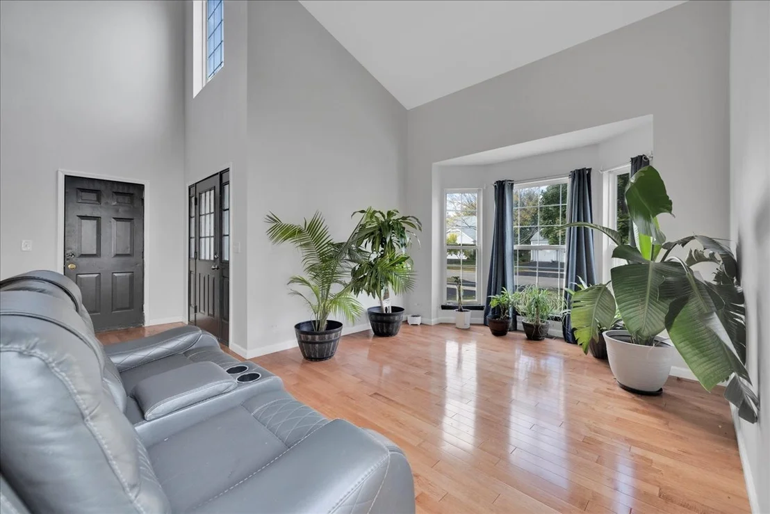 Photo of 974 Audubon Lane