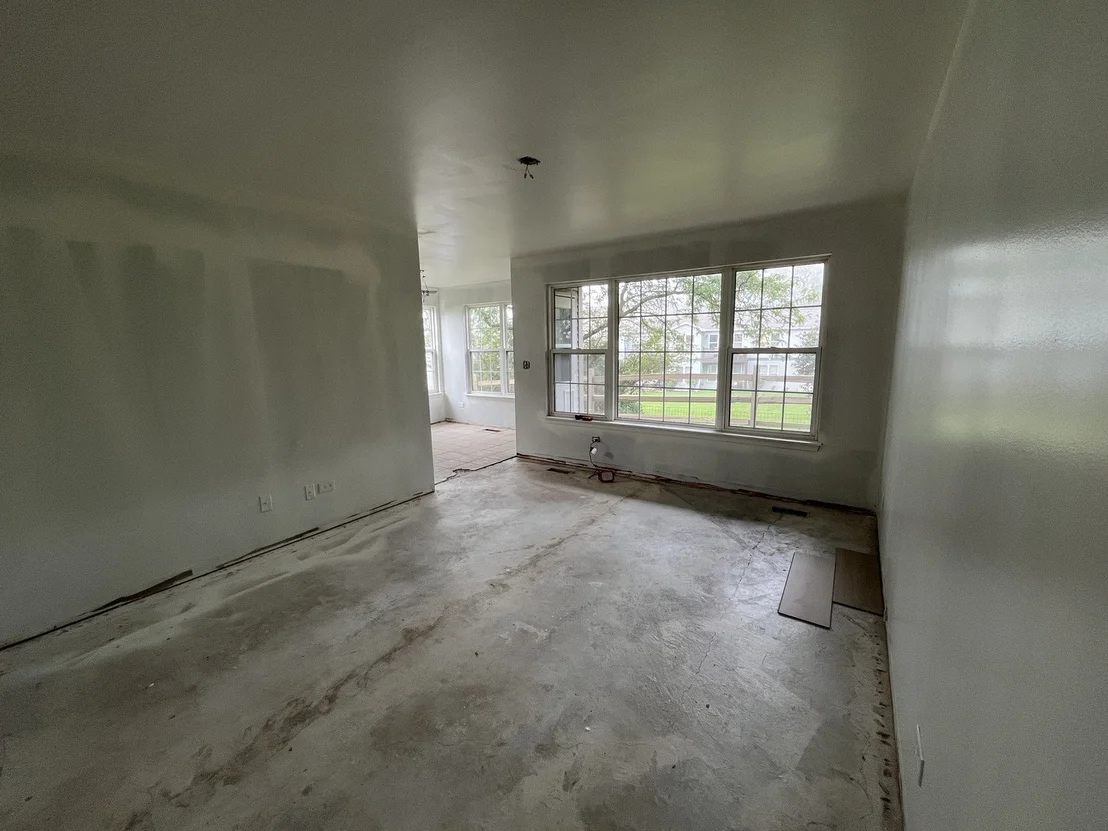 Photo of Unit B at 320 Buckingham Circle