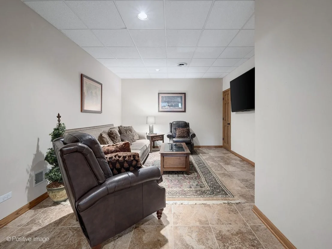 Photo of 30W307 MAPLE TREE Lane