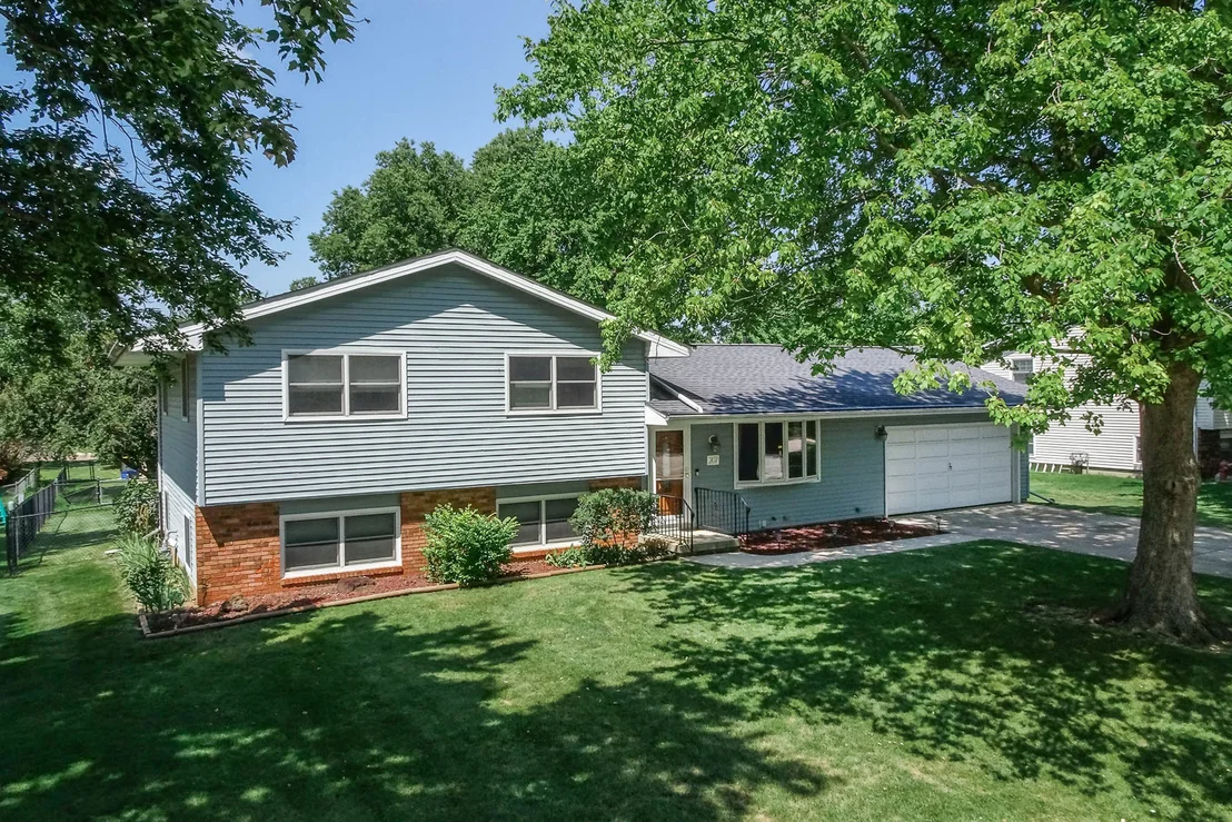 Photo of 207 N Bone Drive