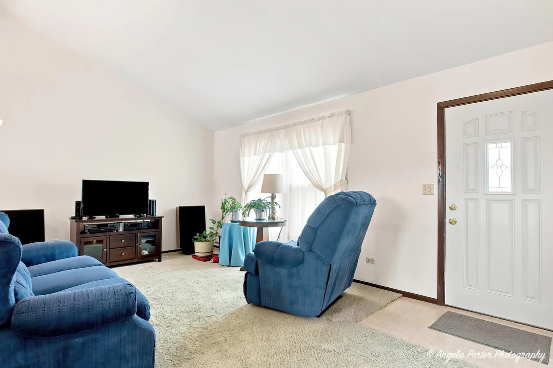 Photo of 25596 W Wacker Drive