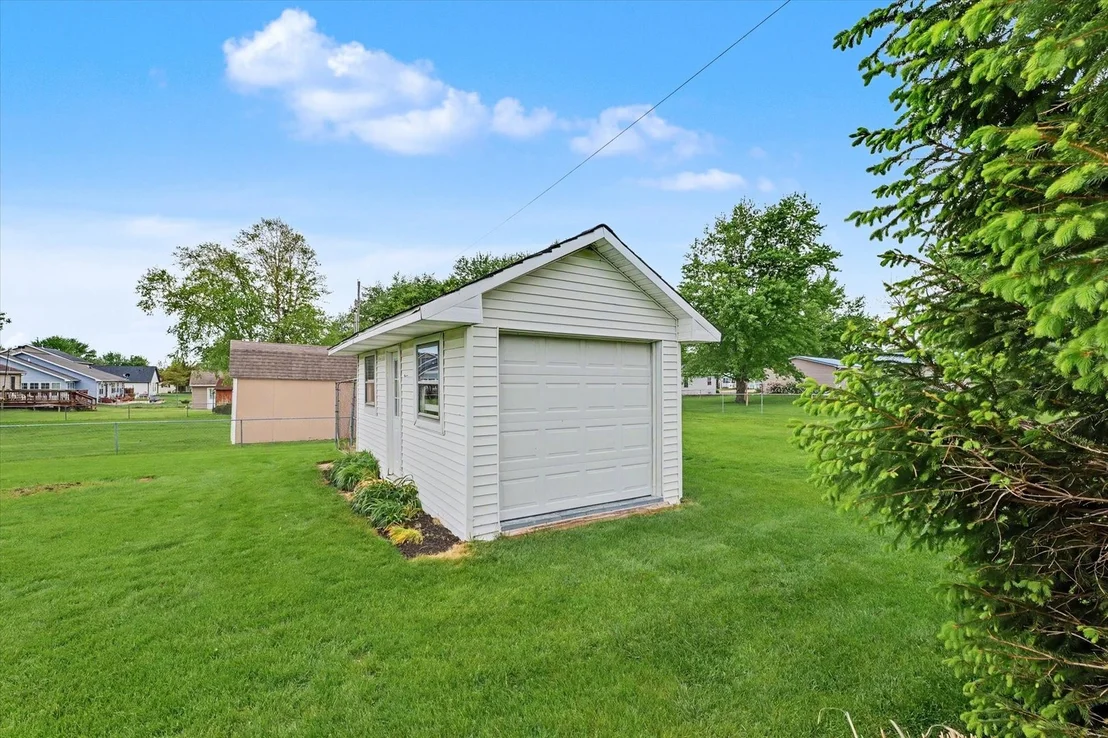 Photo of 359 E Meuser Drive