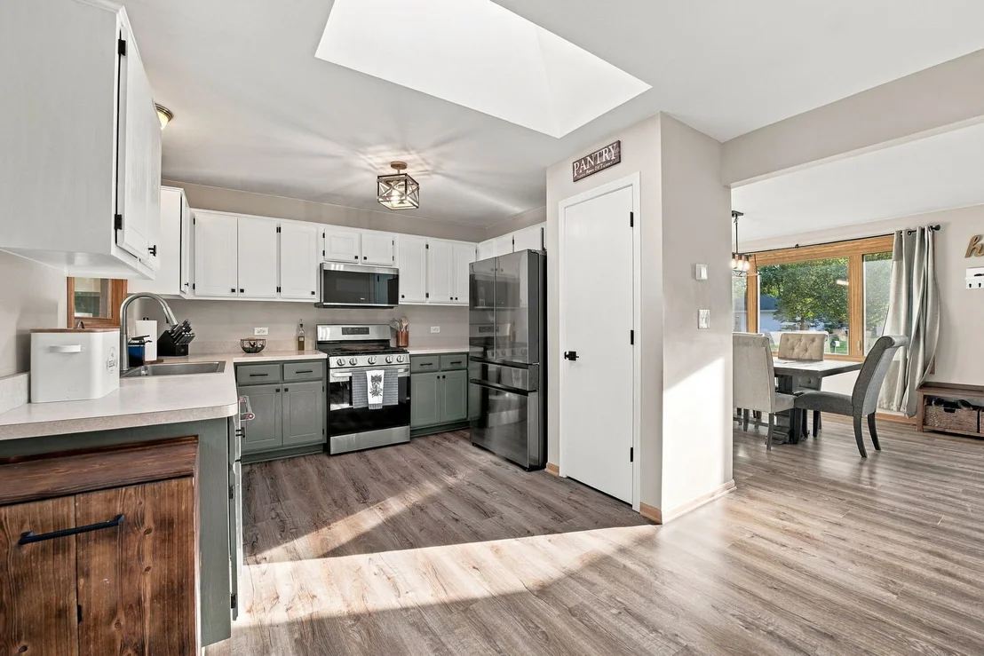 Photo of 815 Pine Needle Lane