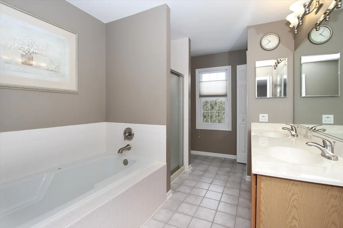 Photo of 2936 Avalon Drive