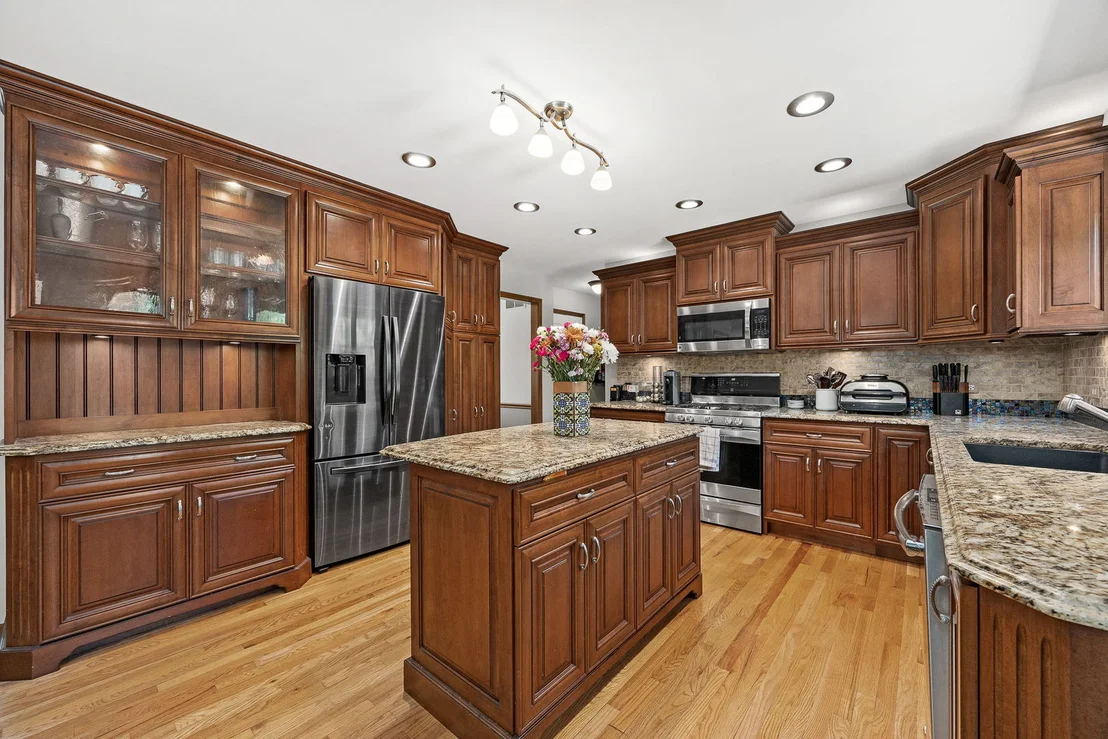 Photo of 452 Windsor Drive