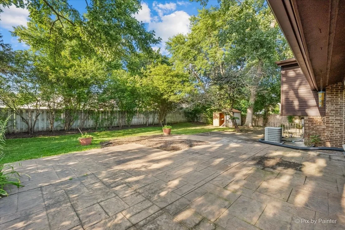 Photo of 602 E Hackberry Drive