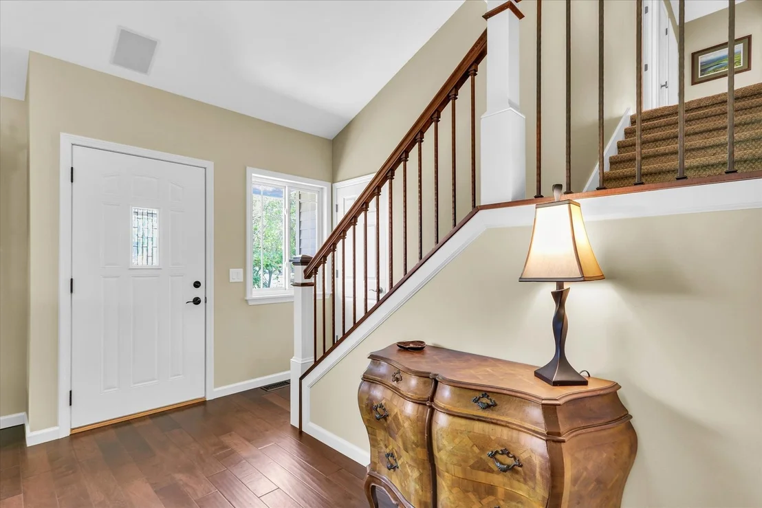 Photo of 613 Crestview Drive