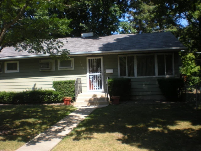 Photo of 2323 Greenleaf Street