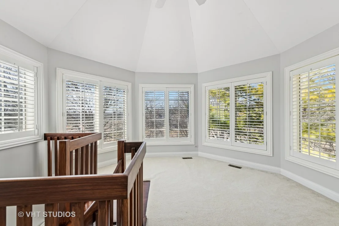 Photo of 560 Oak Knoll Road