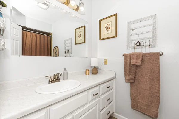 Photo of 143 Camelot Way