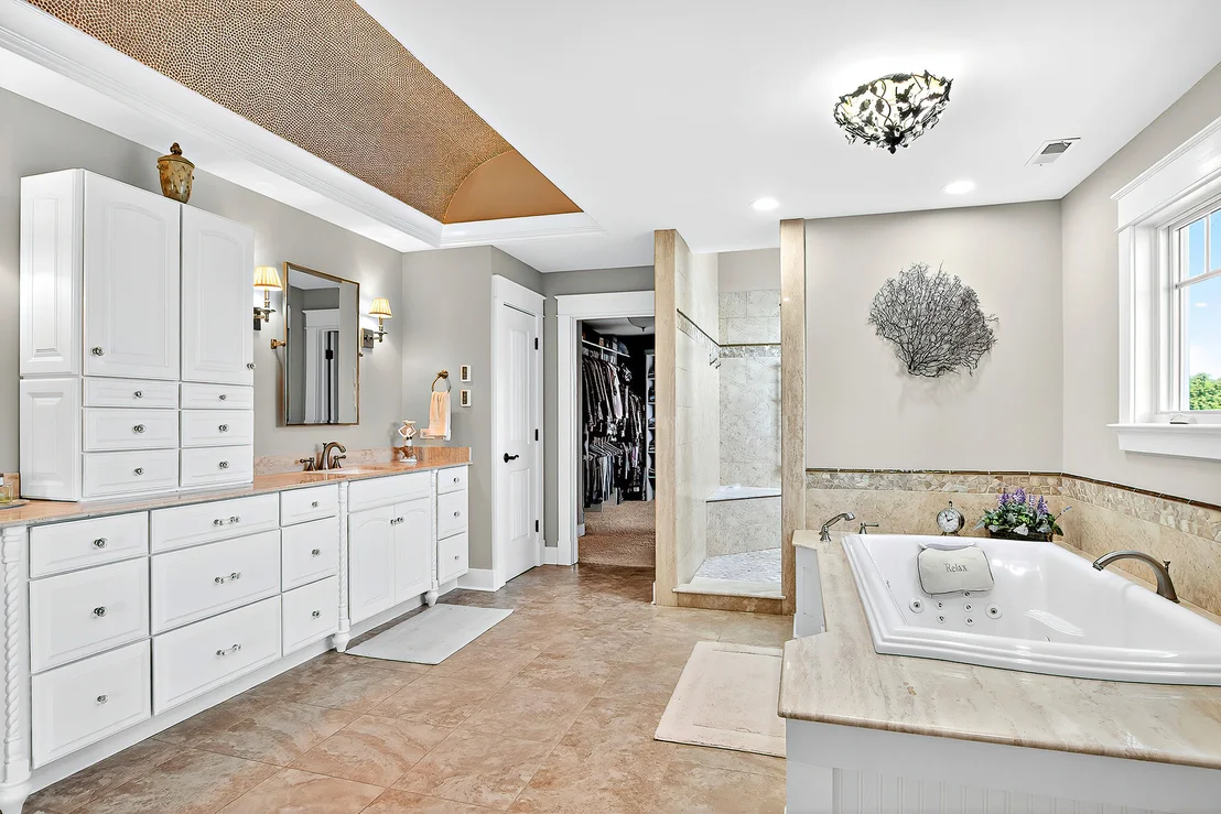Photo of 820 Peninsula Drive