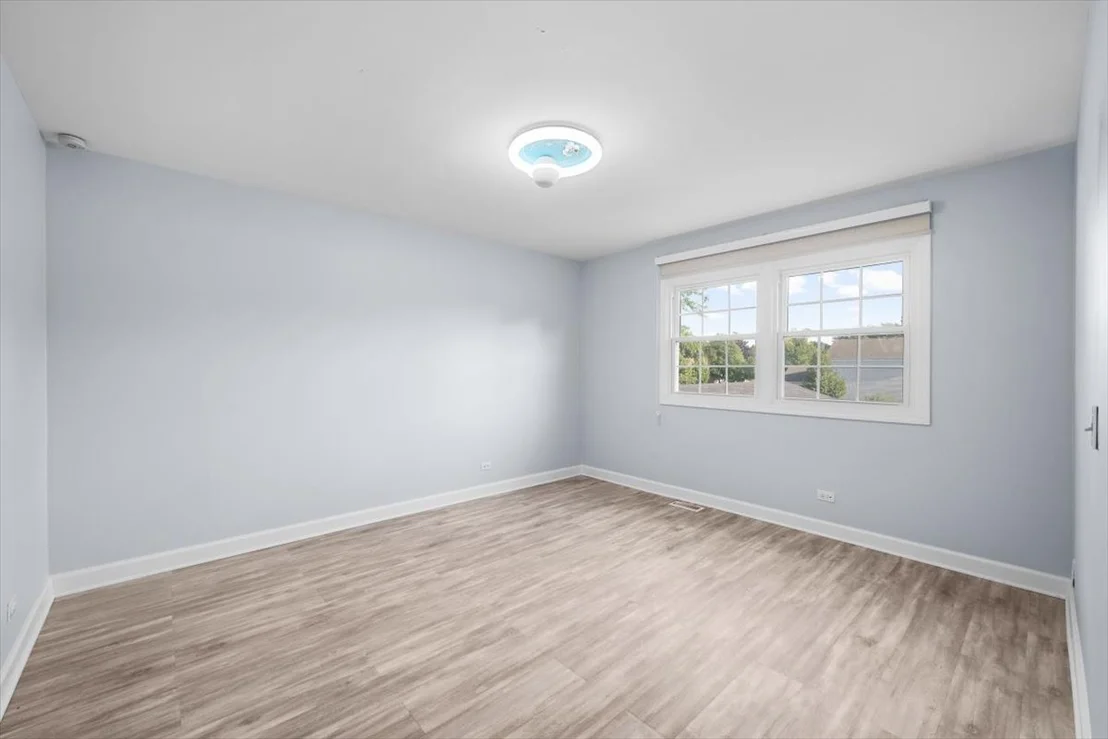 Photo of 410 Thompson Boulevard