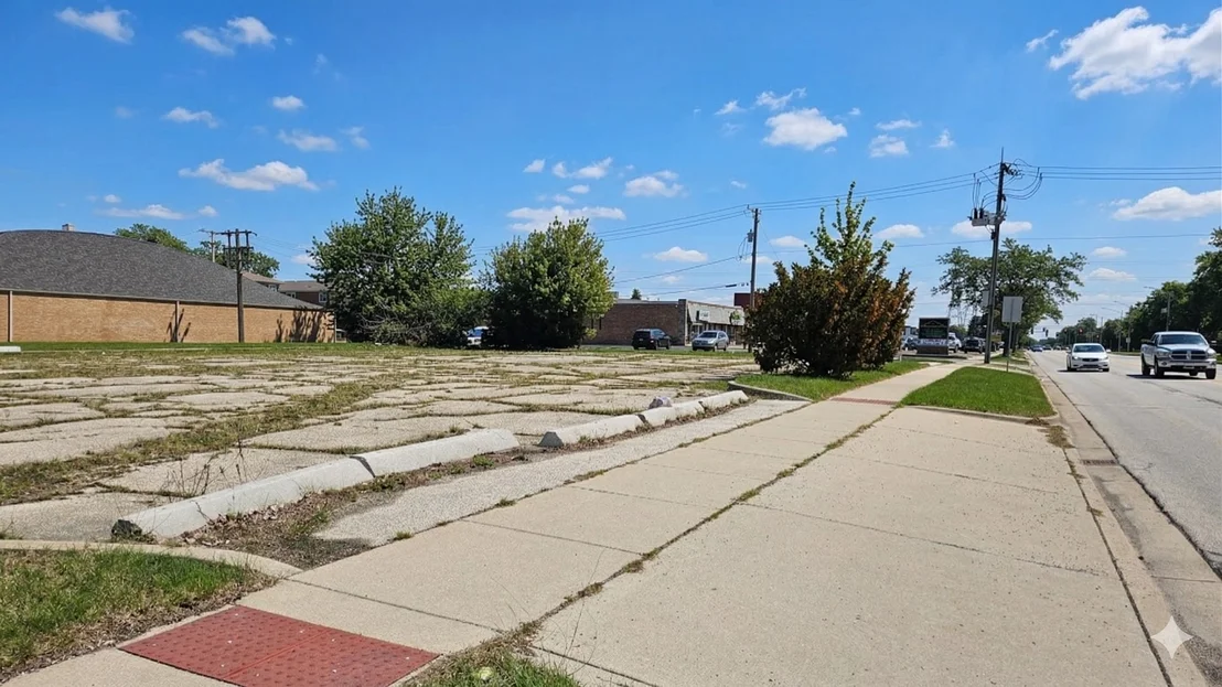 Photo of 525 S Addison Road