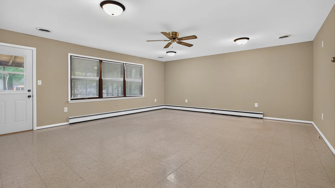 Photo of 305 Centennial Avenue