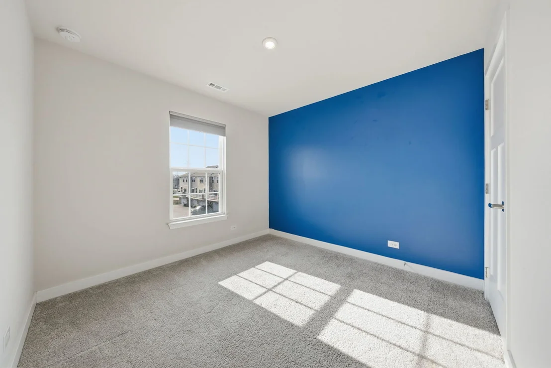 Photo of 72 Nicholas Drive E