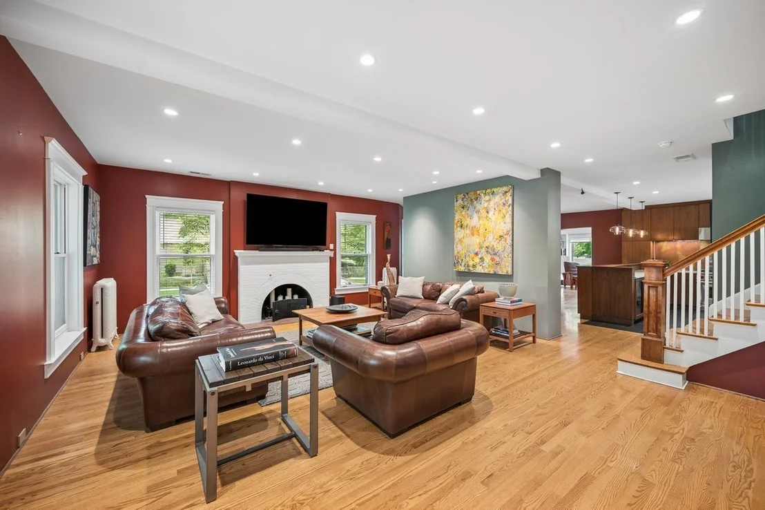 Photo of 1101 Forest Avenue