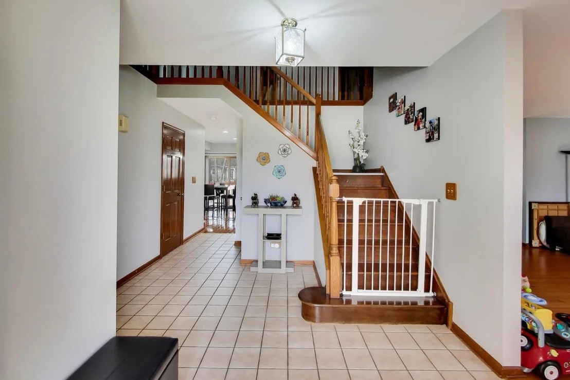 Photo of 1075 Longford Road