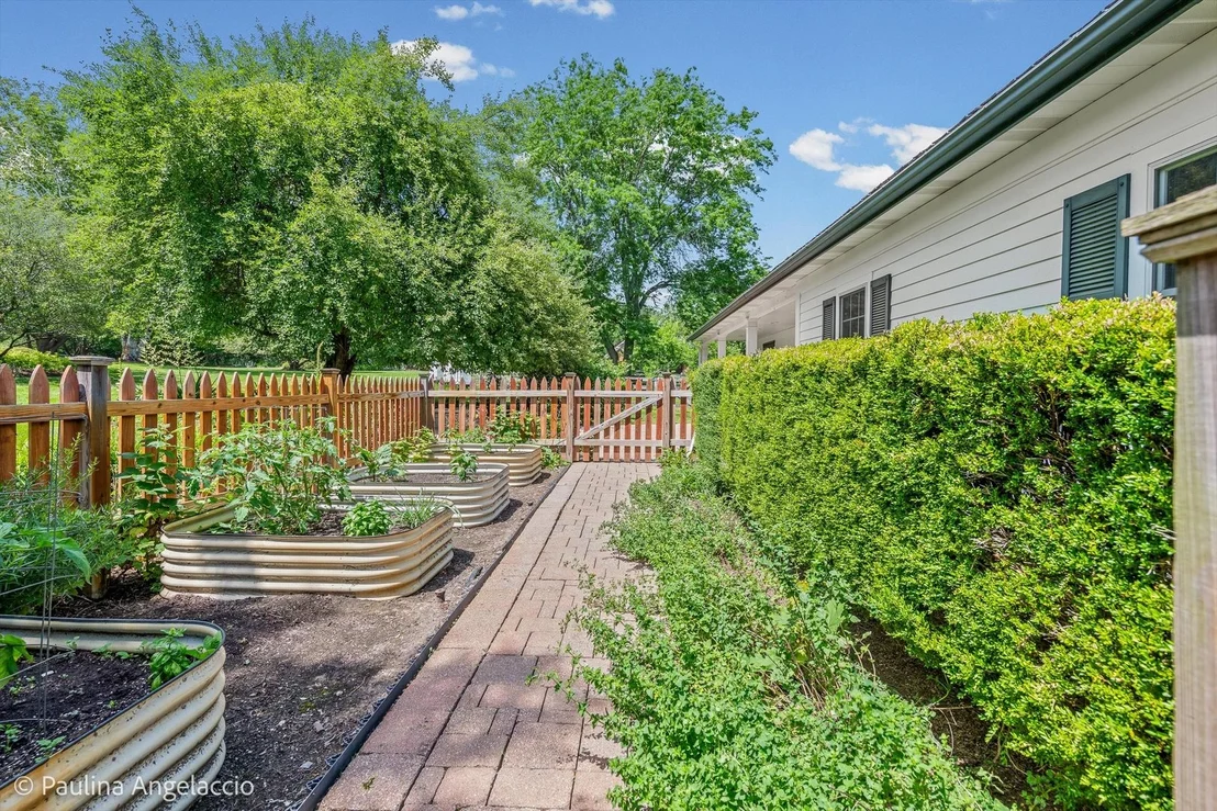 Photo of 13 Deepwood Road