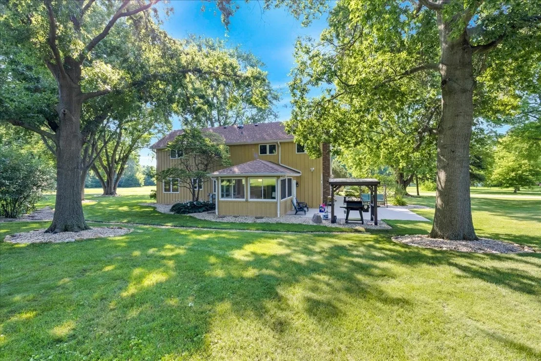 Photo of 41W210 Mare Lane