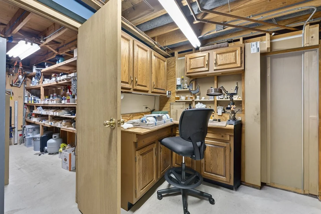 Photo of 3408 James Way