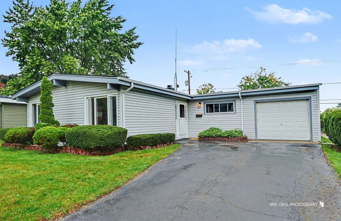 Photo of 16 W Jeffery Avenue