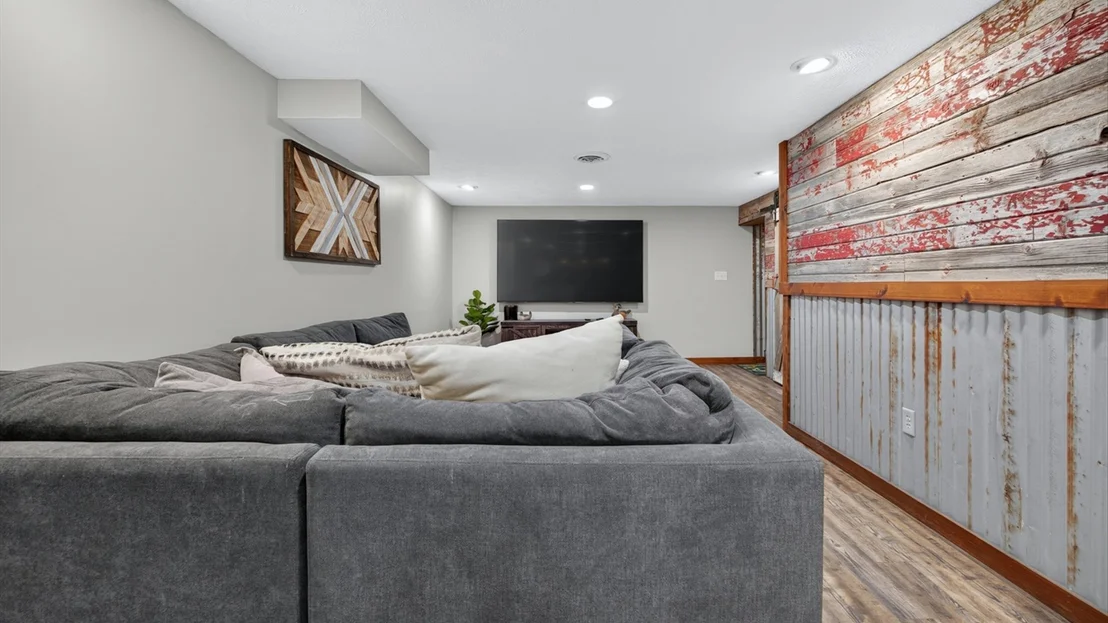 Photo of 1402 Maplewood Drive