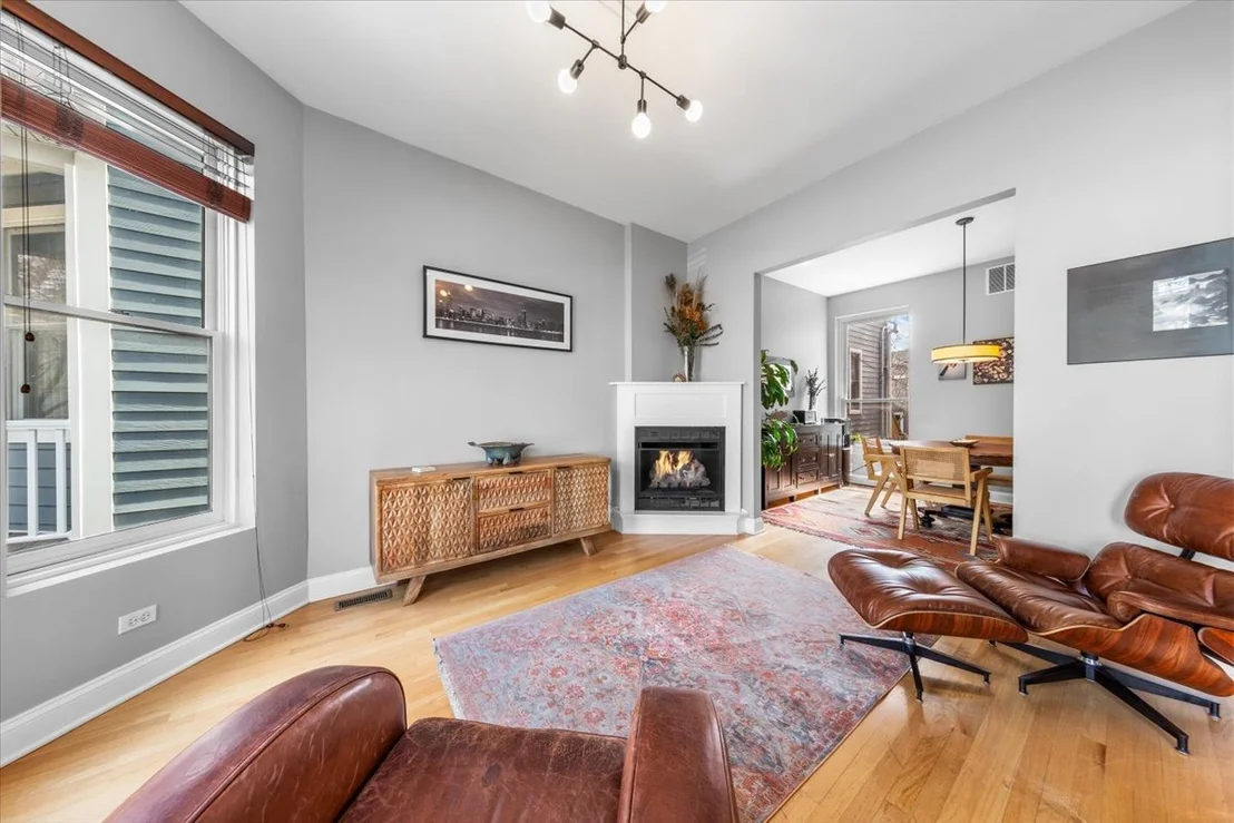 Photo of 2159 W Wilson Avenue