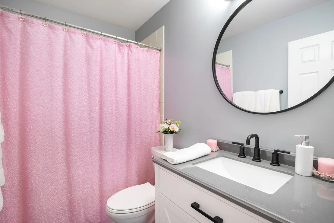Photo of 6233 Formoor Lane