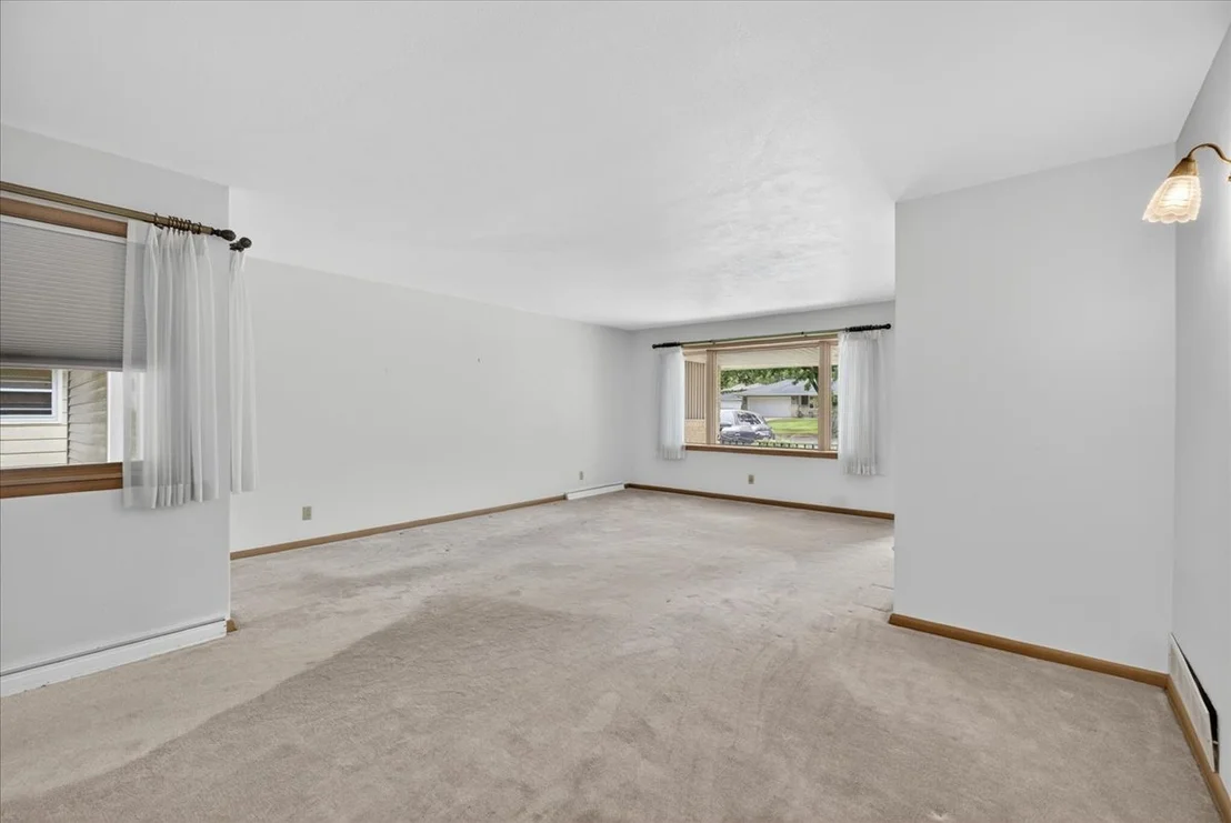 Photo of 404 Fairview Boulevard