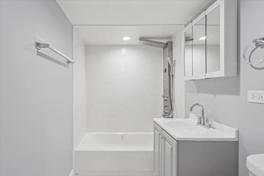 Photo of 1509 W 72nd Place