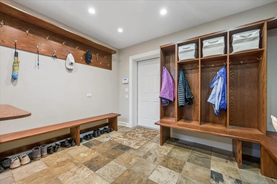 Photo of 1185 Hill Road