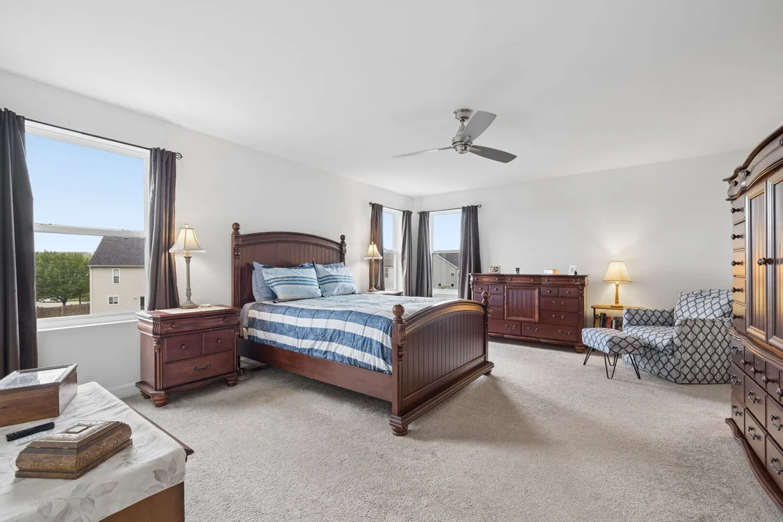 Photo of 903 Foxview Drive